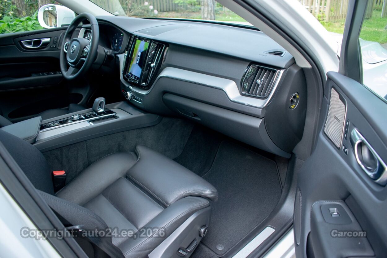 Volvo XC60 AWD Bright PLUS Intelli Safe Wntr 2.0 B4 MHEV Kerghübriid 145 kW