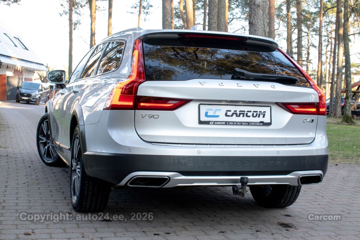 Volvo V90 Cross Country AWD Intelli SAFE PRO Family Wntr 2.0 D4 MY2019 140 kW