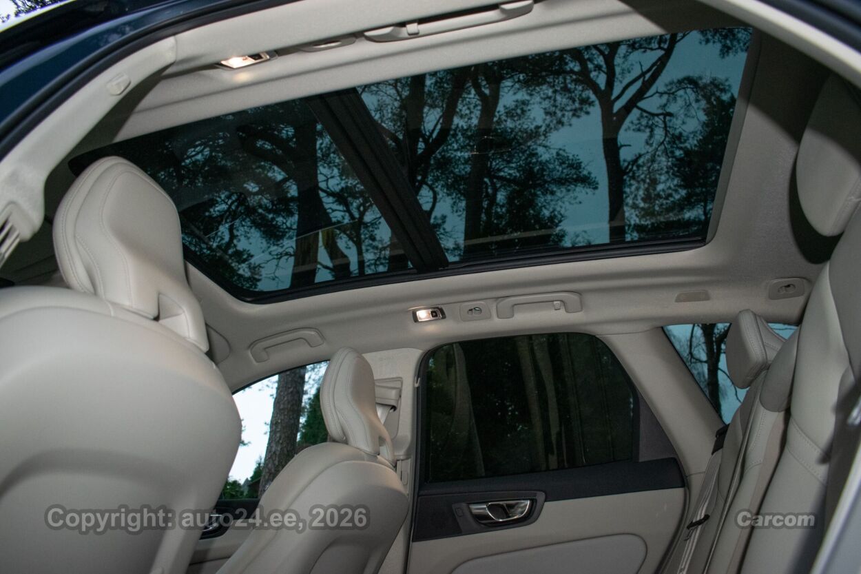 Volvo XC60 Inscription Intelli SAFE PRO Xenium Wntr 2.0 T8 AWD Twin Engine PHEV Plug-In 288 kW