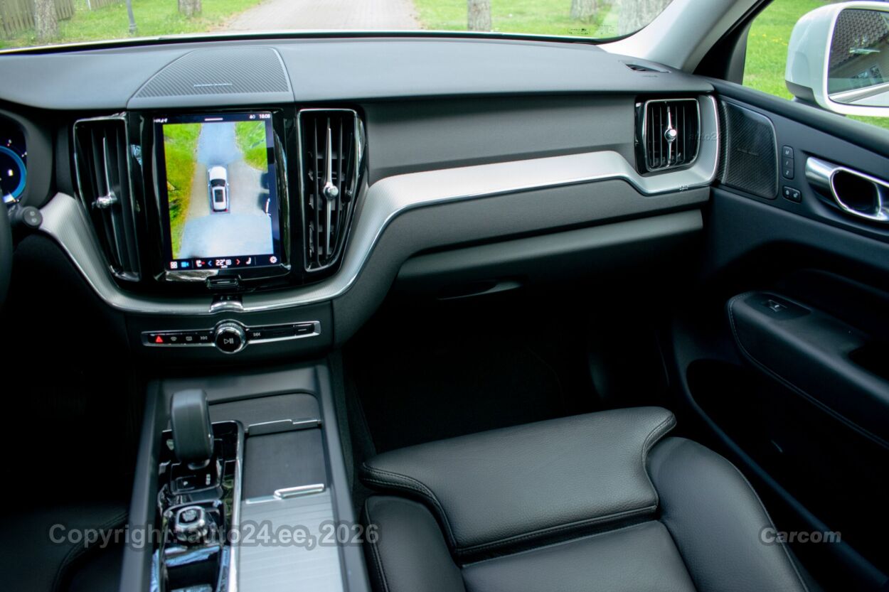 Volvo XC60 AWD Bright PLUS Intelli Safe Wntr 2.0 B4 MHEV Kerghübriid 145 kW