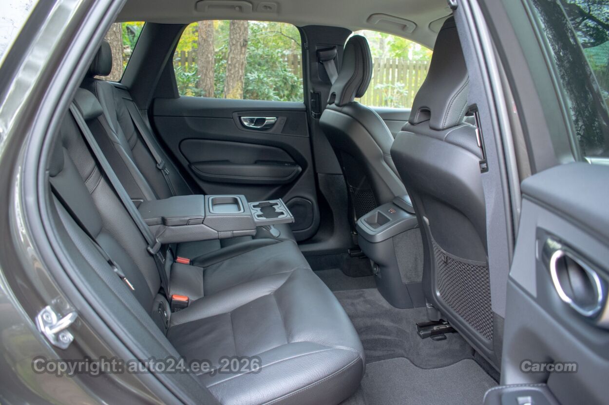 Volvo XC60 AWD B5 Inscription Intelli Safe PRO Wntr 2.0 B5 KERS MHEV Kerghübriid 183 kW