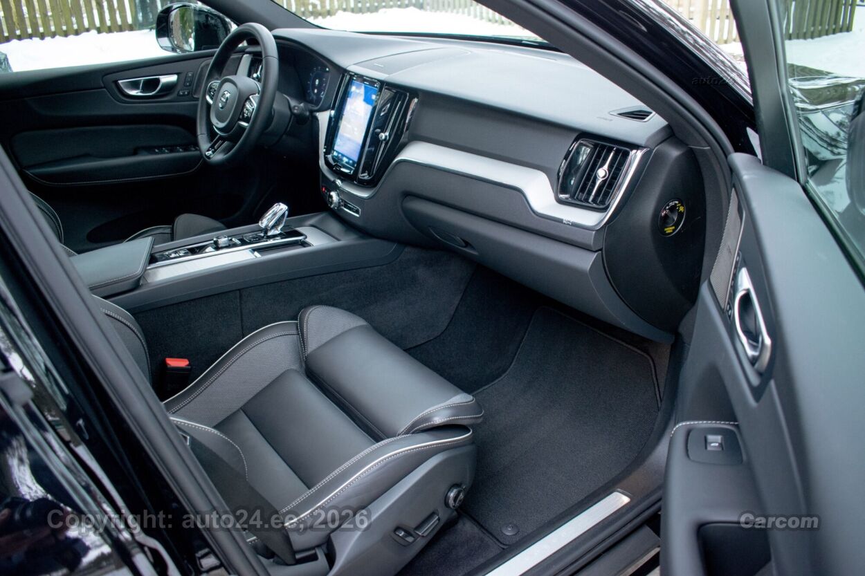 Volvo XC60 Plus DARK Intelli Safe Wntr PRO 2.0 B5 MHEV Kerghübriid 184 kW