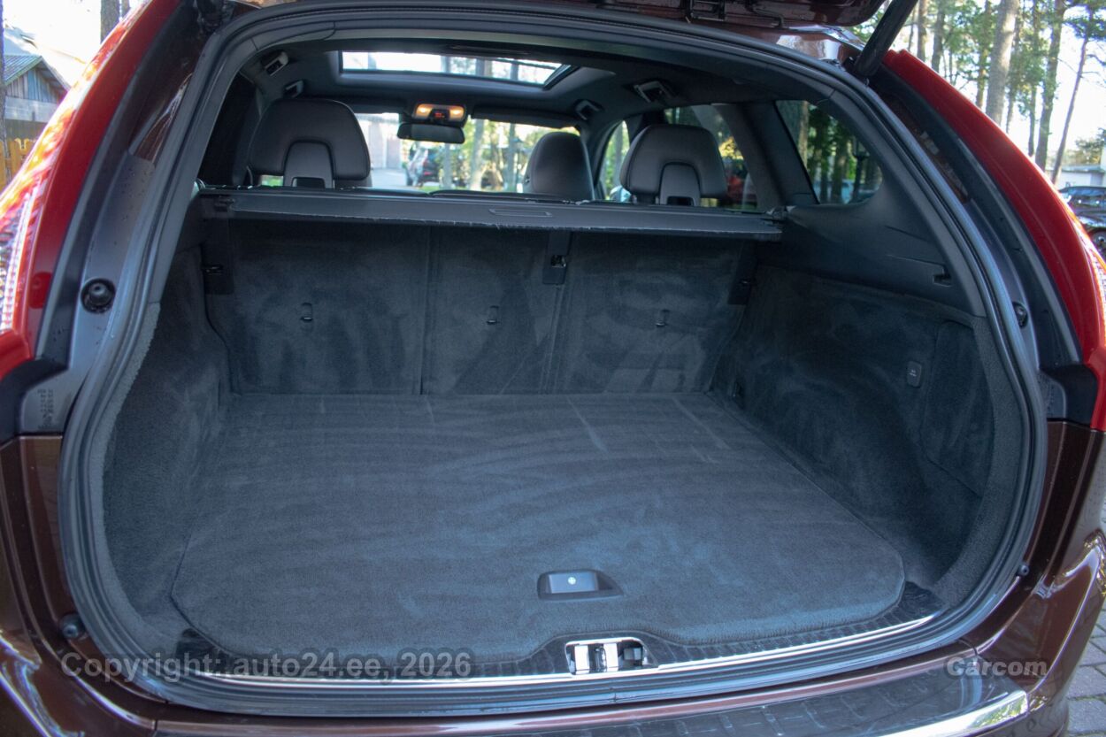 Volvo XC60 AWD Summum Intelli Safe PRO Sky Wntr 2.4 D4 133 kW