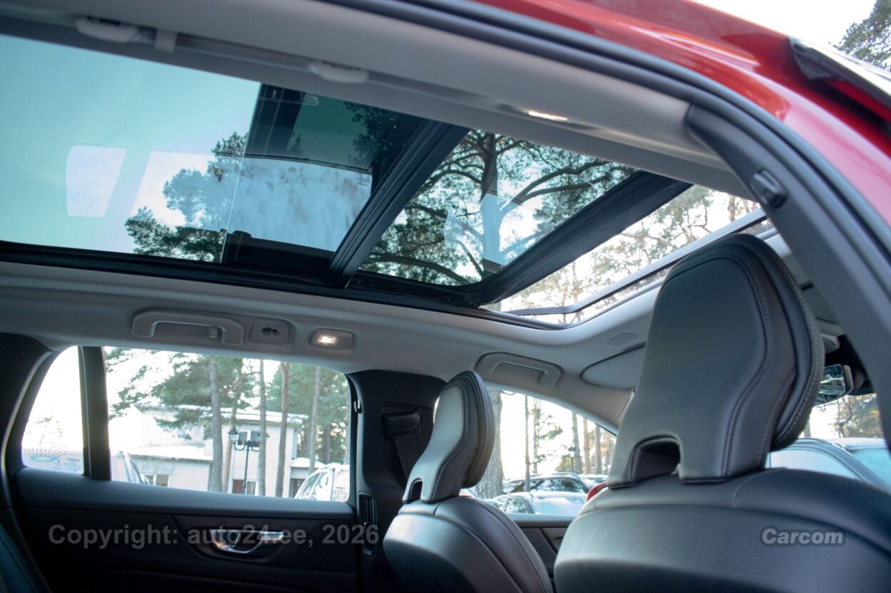 Volvo V60 Cross Country AWD PLUS Bright Intelli Safe PRO 2.0 B4 MHEV Kerghübriid MY2023 145 kW