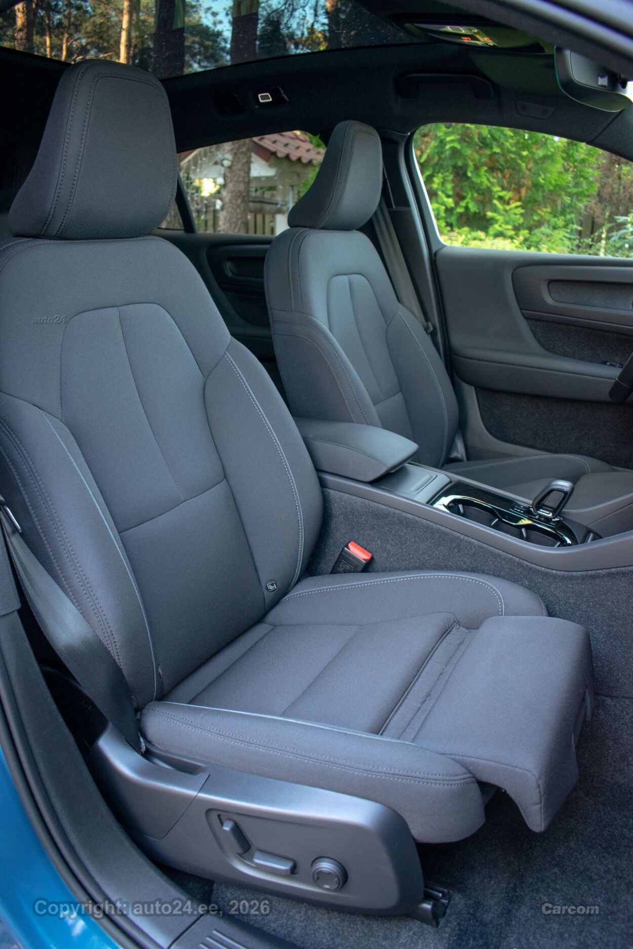 Volvo C40 H&K Ultimate DARK Intelli Safe PRO Wntr P6 Recharge 170 kW