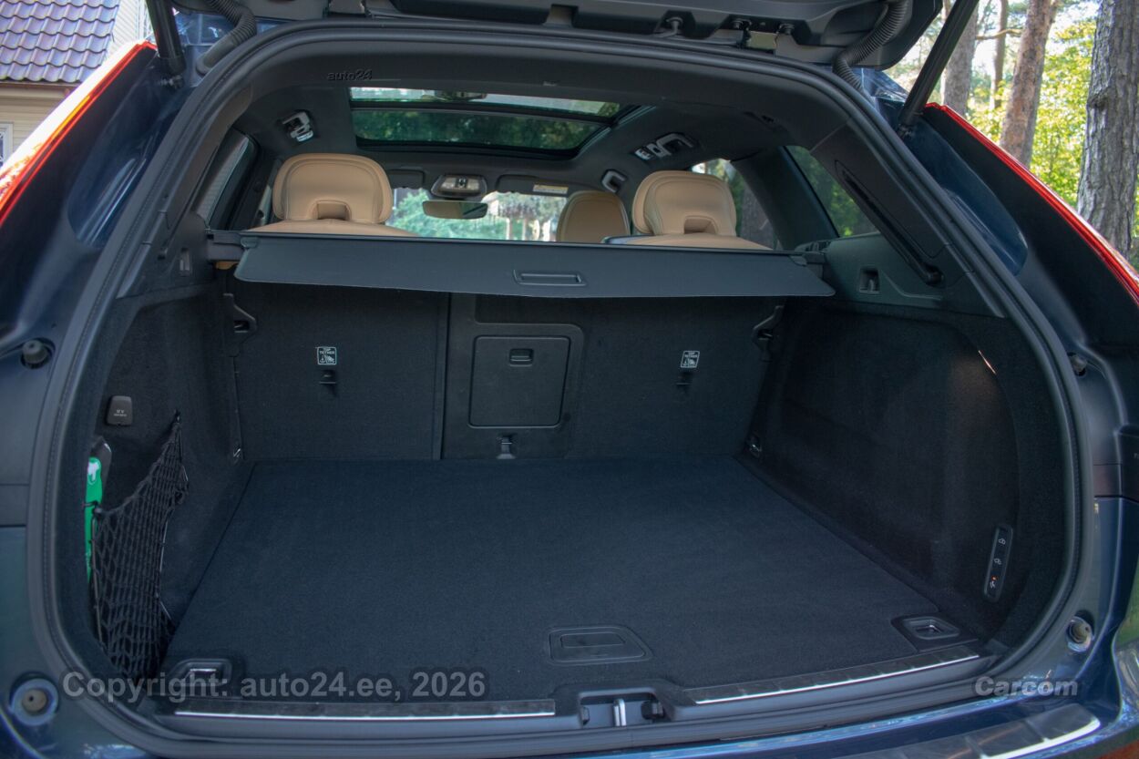 Volvo XC60 MY22 Google Inscription Intelli SAFE Lux Wntr 2.0 B5 MHEV Kerghübriid 183 kW