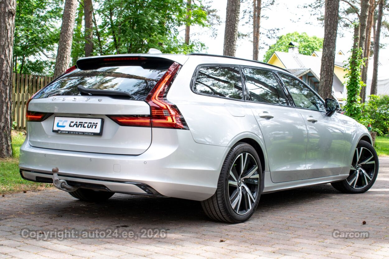 Volvo V90 AWD T8 R-Design DARK Long Range 2.0 T8 AWD Recharge 335 kW