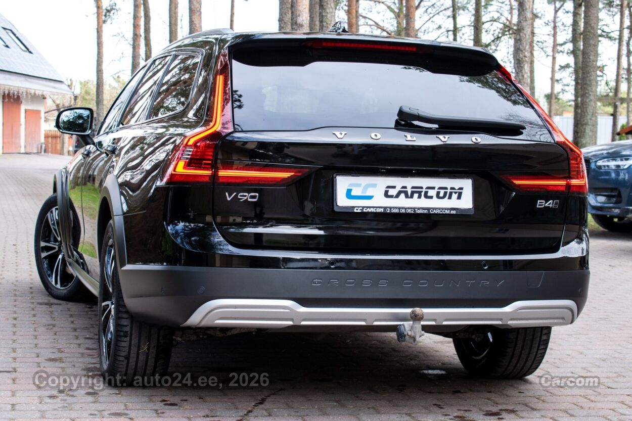 Volvo V90 Cross Country MY2023 PLUS Intelli Safe PRO Wnt 2.0 B4 AWD MHEV Kerghübriid 145 kW