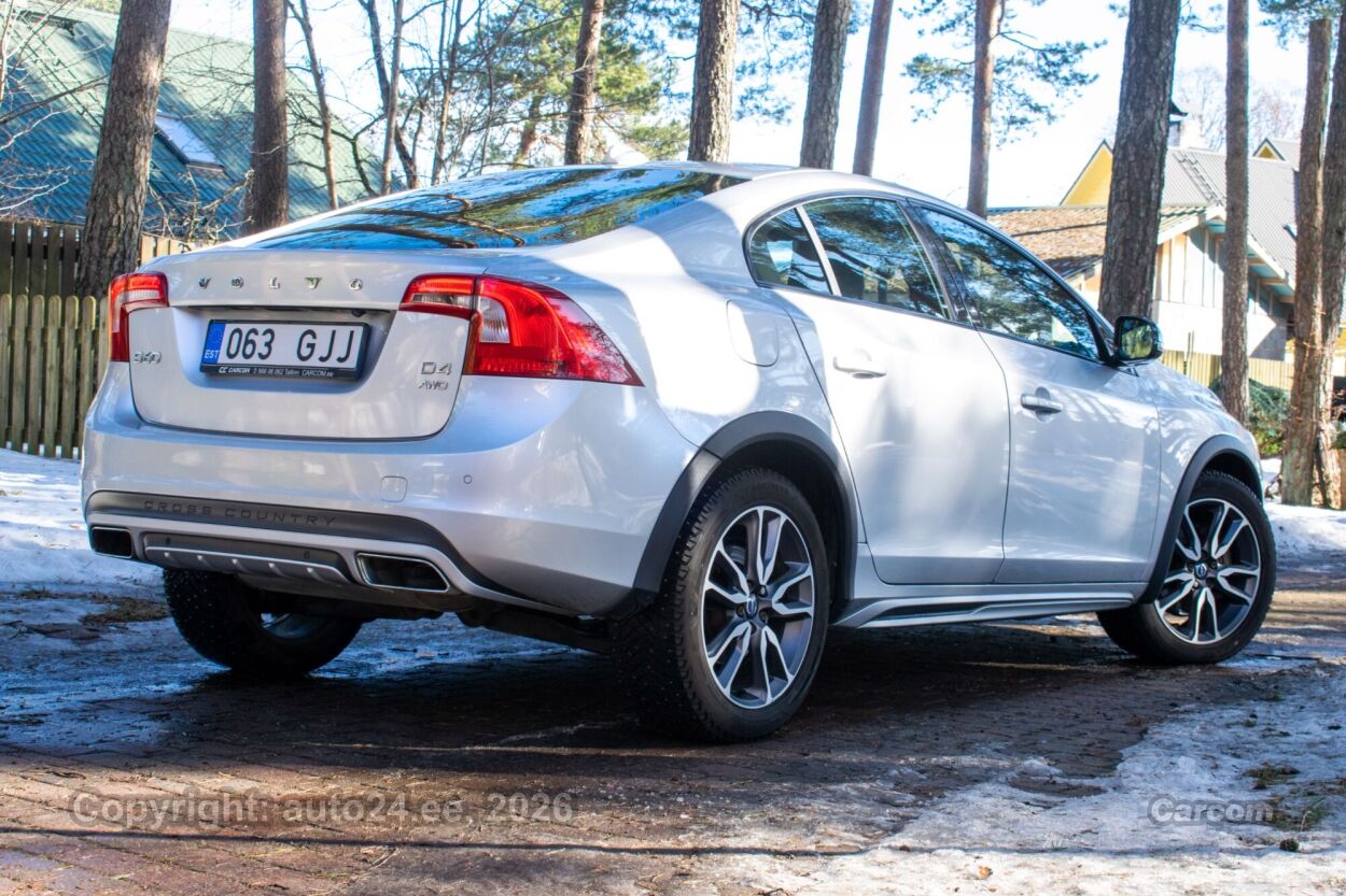 Volvo S60 Cross Country AWD Summum Intelli PRO Xenium Wn 2.4 D4 140 kW