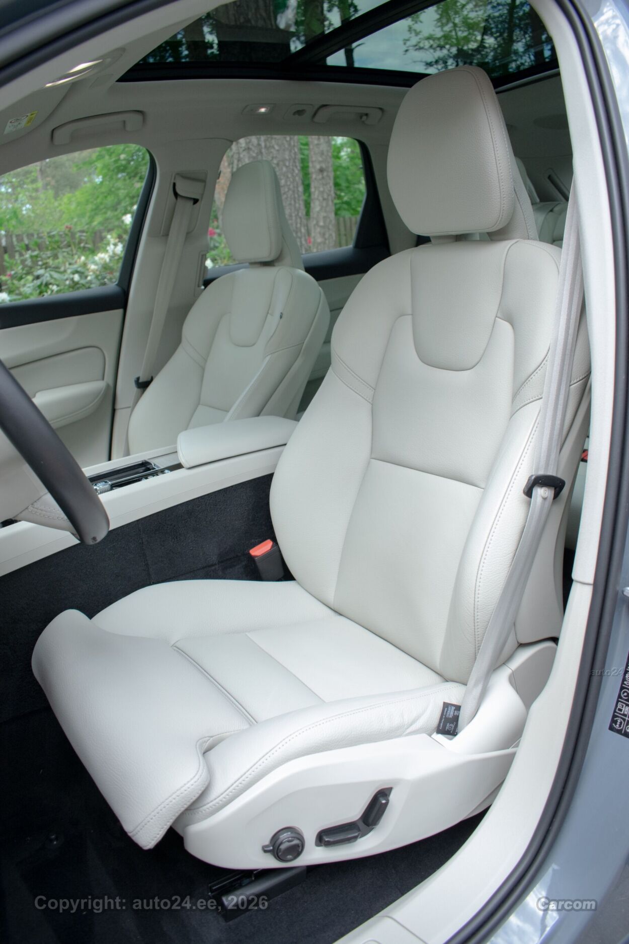Volvo XC60 AWD DARK Long Range Intelli PRO Wntr 2.0 T6 Recharge Plug-In Pistikhübriid 293 kW