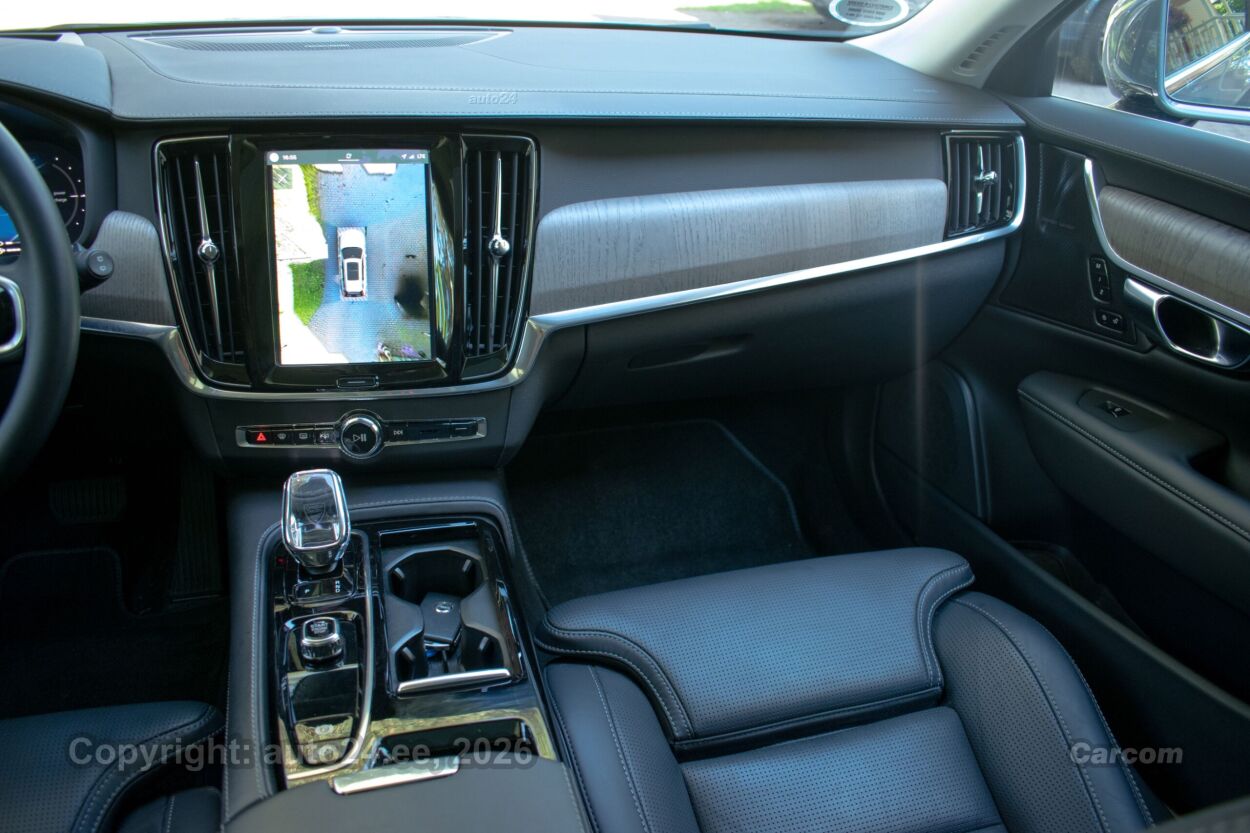 Volvo V90 MY23 Ultimate Bright Long Range Xenium Wntr 2.0 T8 AWD Recharge Plug-In Pistikhübriid Long Range 335 kW