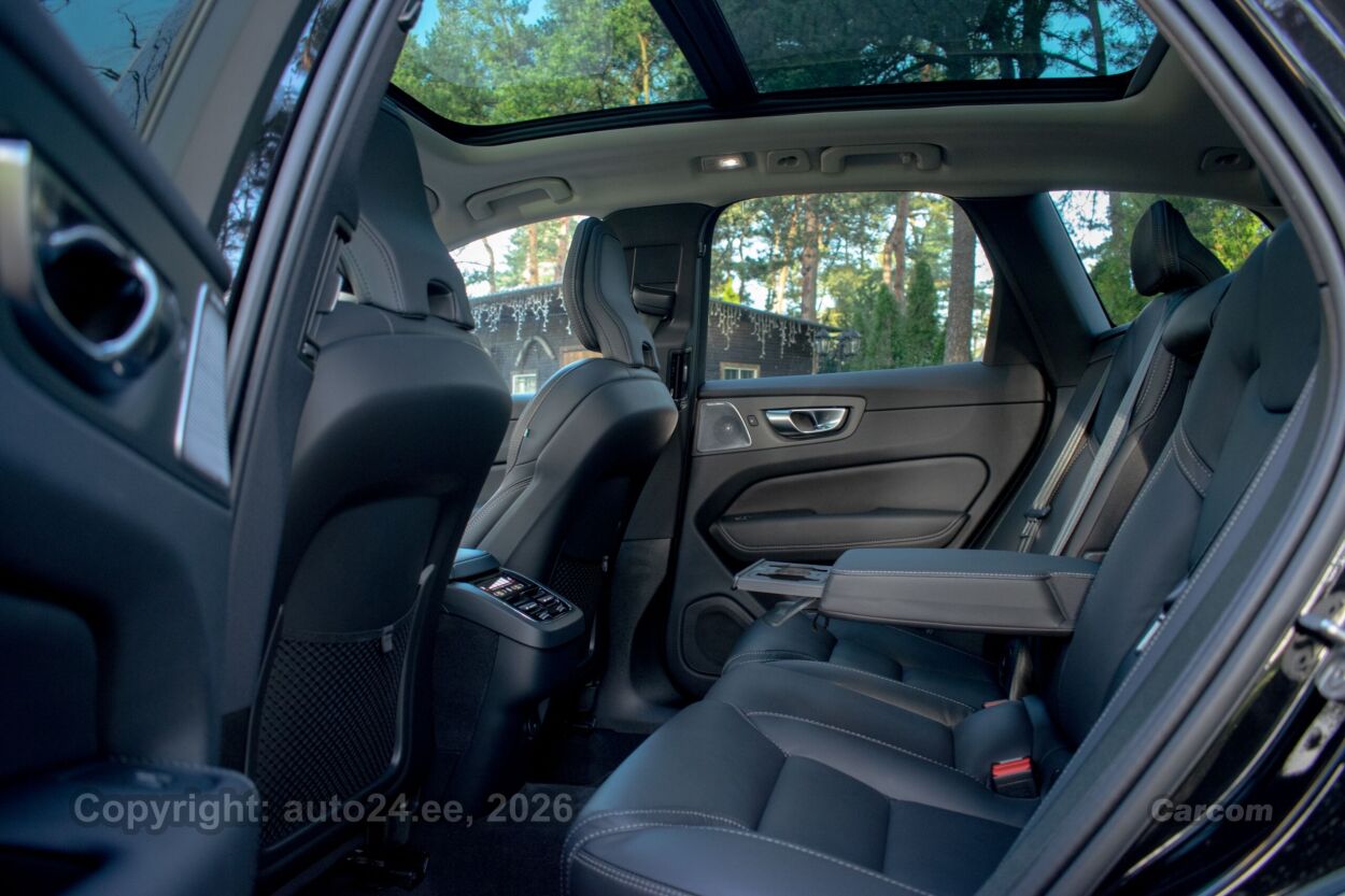 Volvo XC60 Ultimate DARK Xenium Fullopt 2.0 B4 MHEV KERS Kerghübriid 145 kW