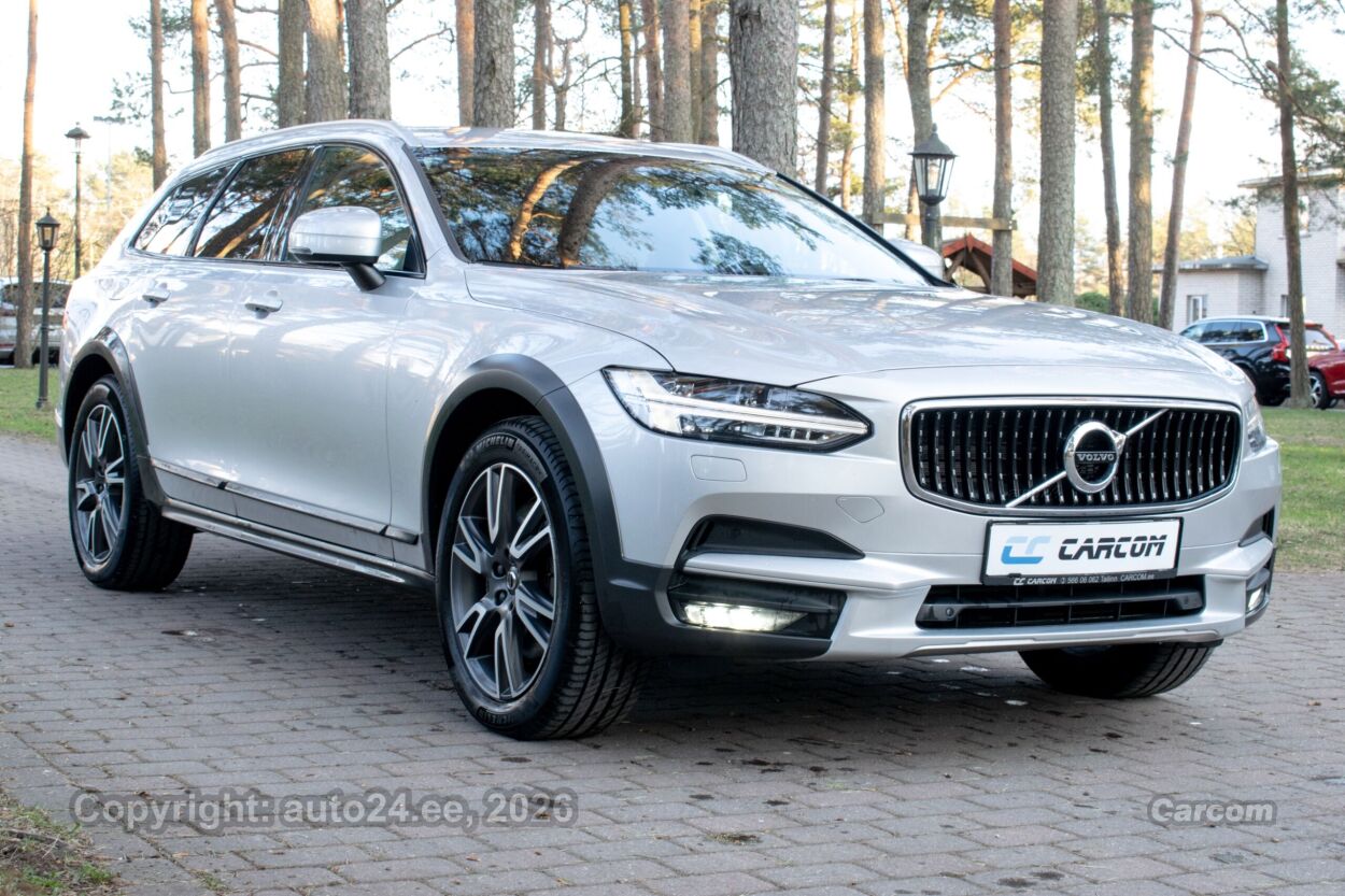Volvo V90 Cross Country AWD Intelli SAFE PRO Family Wntr 2.0 D4 MY2019 140 kW