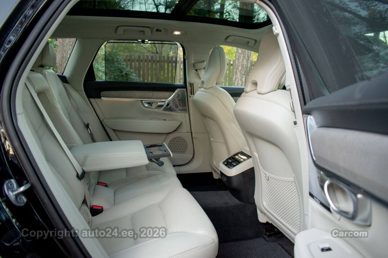 Volvo V90 Cross Country B&W Ultimate Intelli PRO Lux Wnt 2.0 B4 AWD KERS MHEV Kerghübriid MY2024 145 kW