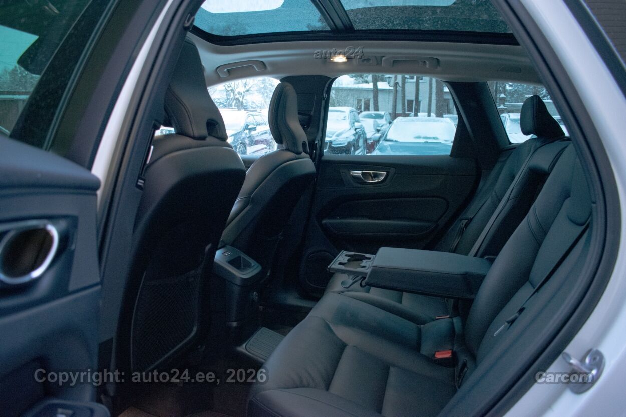 Volvo XC60 AWD Bright T6 Recharge Intelli Safe Sky Wntr 2.0 T6 Recharge Plug-In Pistikhübriid 293 kW