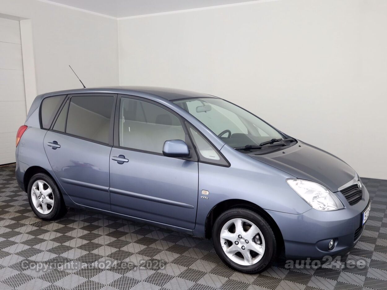 Toyota Corolla Verso Linea Sol