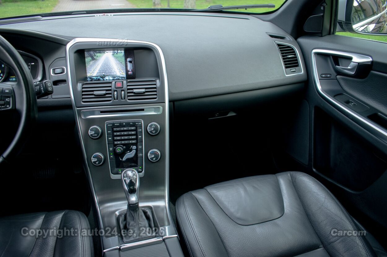 Volvo XC60 SUMMUM Intelli SAFE PRO Sky 2.0 MY2014 120 kW