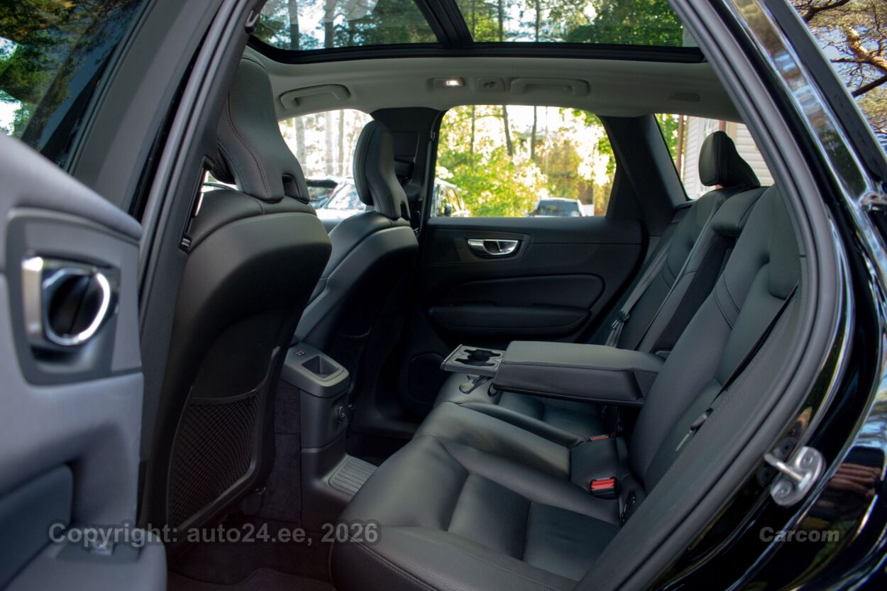 Volvo XC60 AWD DARK Long Range T8 Plus Intelli Safe PRO 2.0 T8 Recharge PHEV Long Range MY2023 335 kW