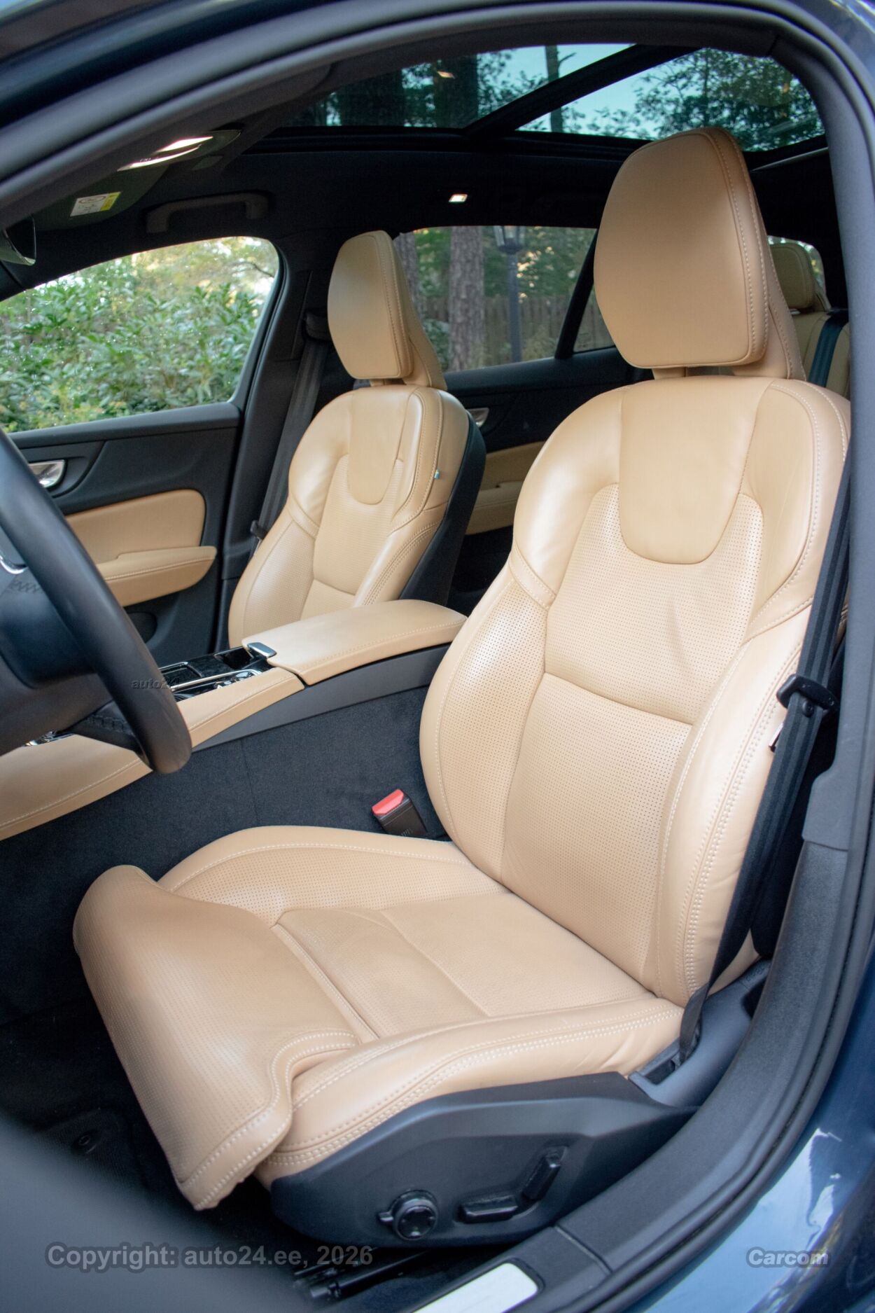 Volvo V60 Ultimate Bright Intelli PRO Xenium Wntr 2.0 T8 AWD Recharge PHEV Long Range MY2024 335 kW