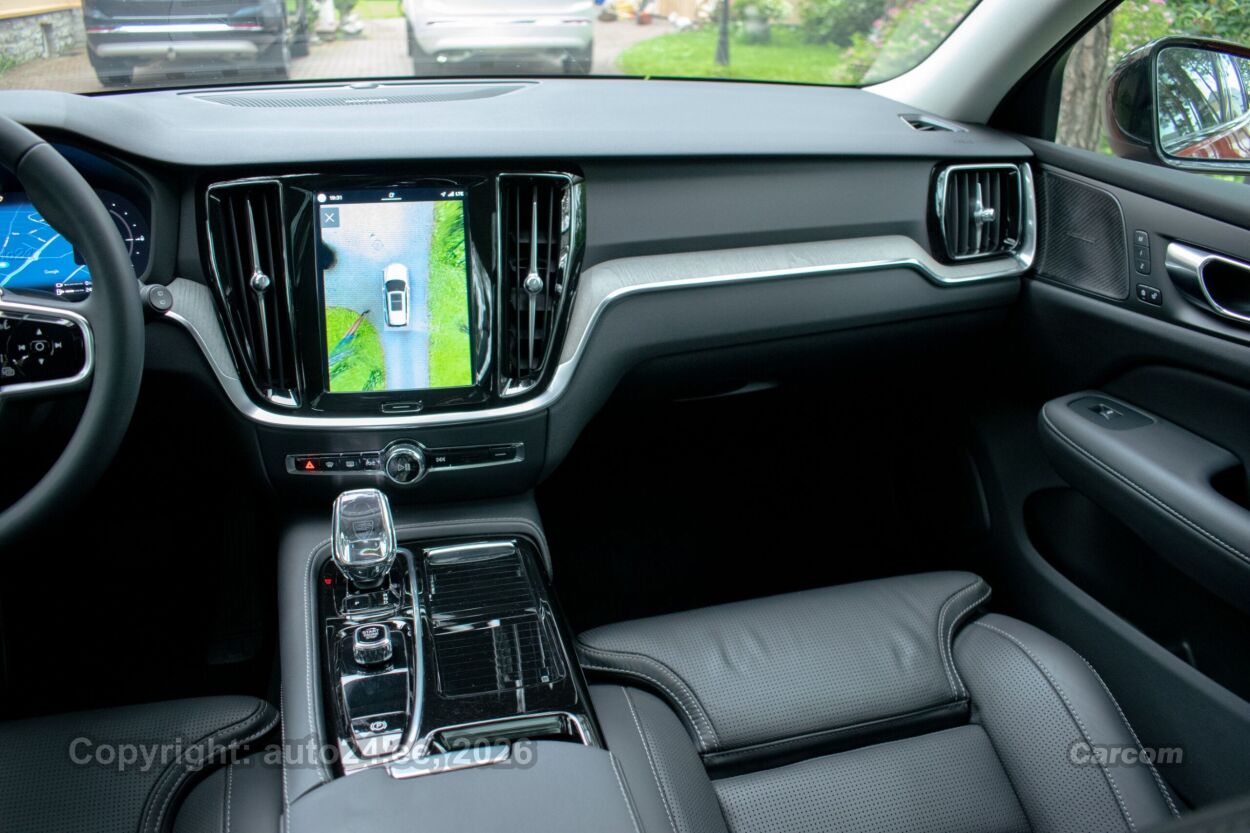 Volvo V60 MY23 DARK Long Range Intelli PRO Wntr PRO 2.0 T6 Recharge Plug-In Long Range 293 kW