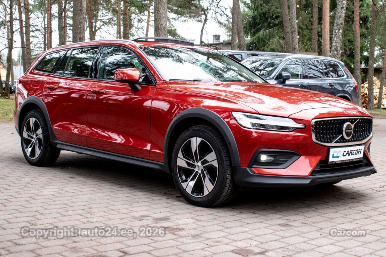 Volvo V60 Cross Country AWD PLUS Bright Intelli Safe PRO 2.0 B4 MHEV Kerghübriid MY2023 145 kW
