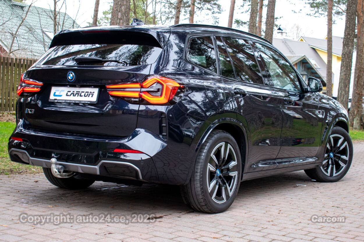 BMW iX3 M-Sport Shadowline Driving Professional 210 kW