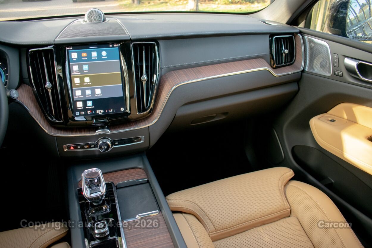 Volvo XC60 AWD Ultimate DARK Intelli PRO Xenium Fullopt 2.0 B4 KERS MHEV Kerghübriid 145 kW