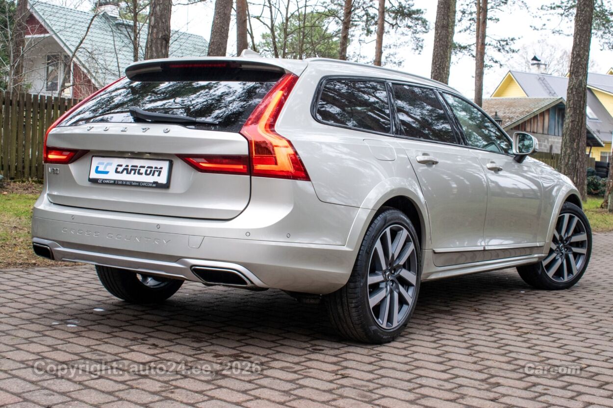 Volvo V90 Cross Country PRO Intelli Safe PRO Xenium Wntr 2.0 T6 AWD 235 kW