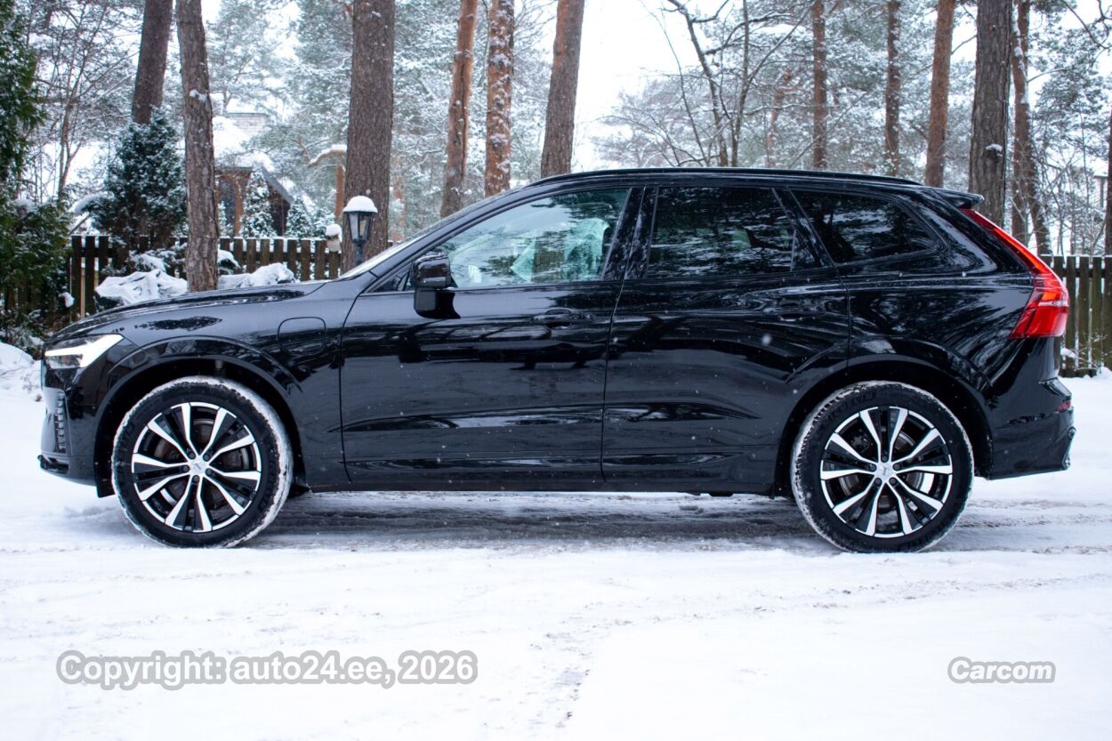 Volvo XC60 AWD DARK Plus Intelli Safe PRO Wntr 2.0 T8 Recharge PHEV Long Range MY2023 335 kW