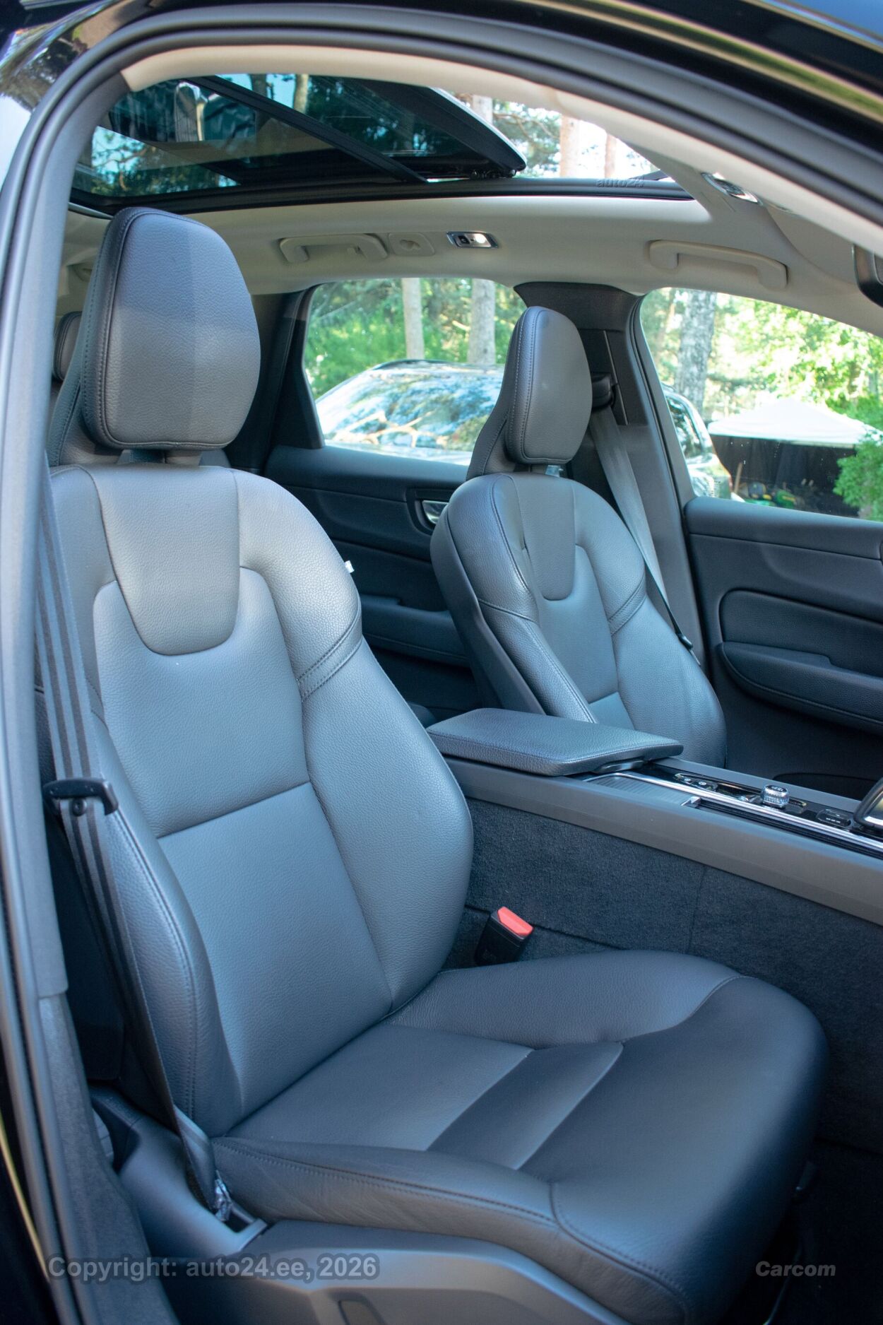 Volvo XC60 AWD e T6 PHEV Intelli Safe PRO SKY Wntr 2.0 T6 Recharge Plug-In Pistikhübriid 251 kW