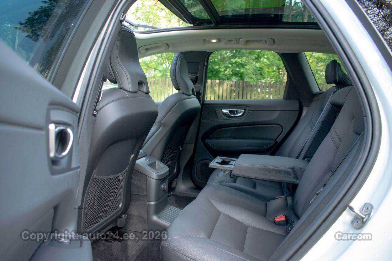 Volvo XC60 Long Range PLUS Intelli PRO Wntr PRO 2.0 T6 Recharge Plug-In Long Range 293 kW