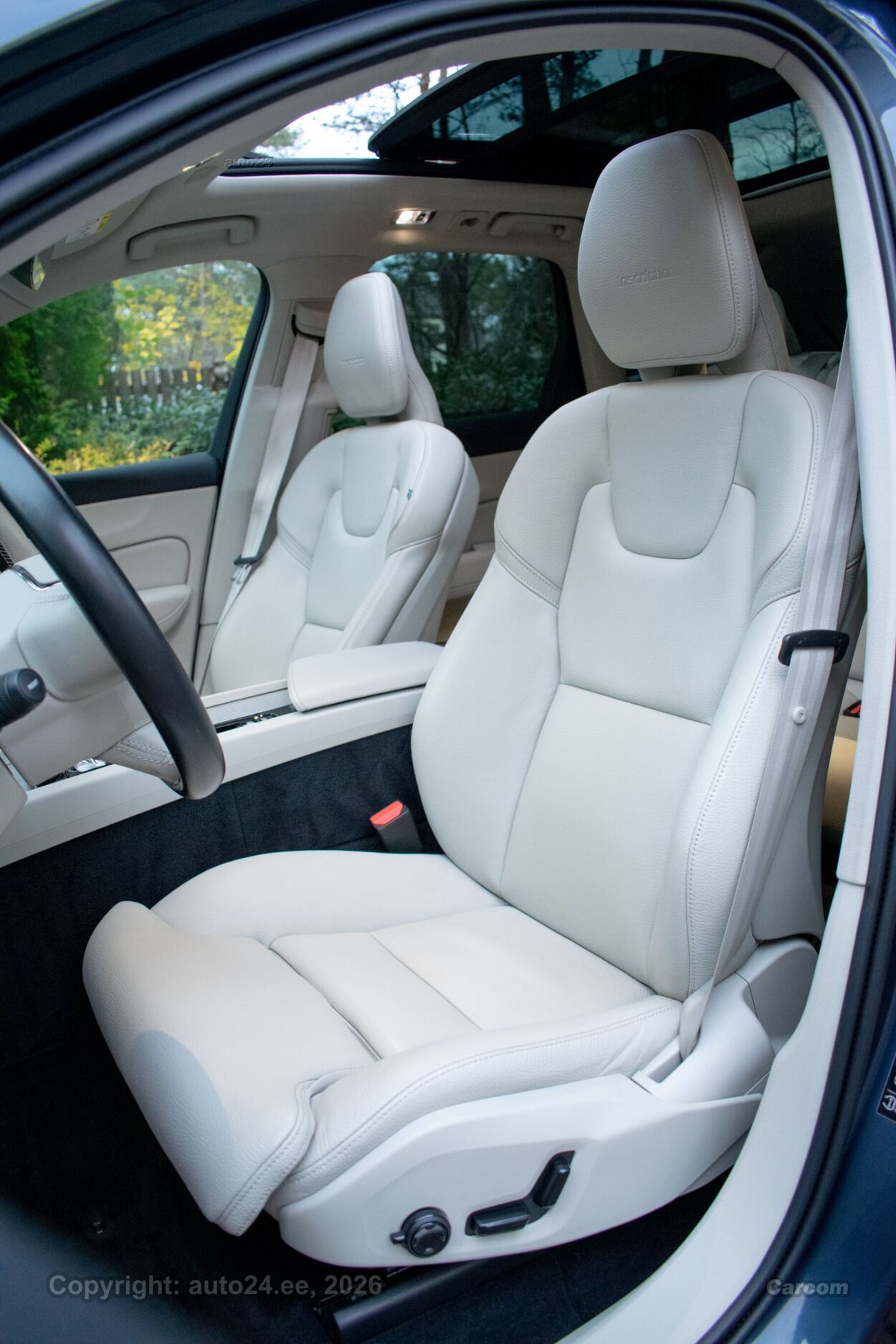Volvo XC60 Inscription Intelli SAFE PRO Xenium Wntr 2.0 T8 AWD Twin Engine PHEV Plug-In 288 kW