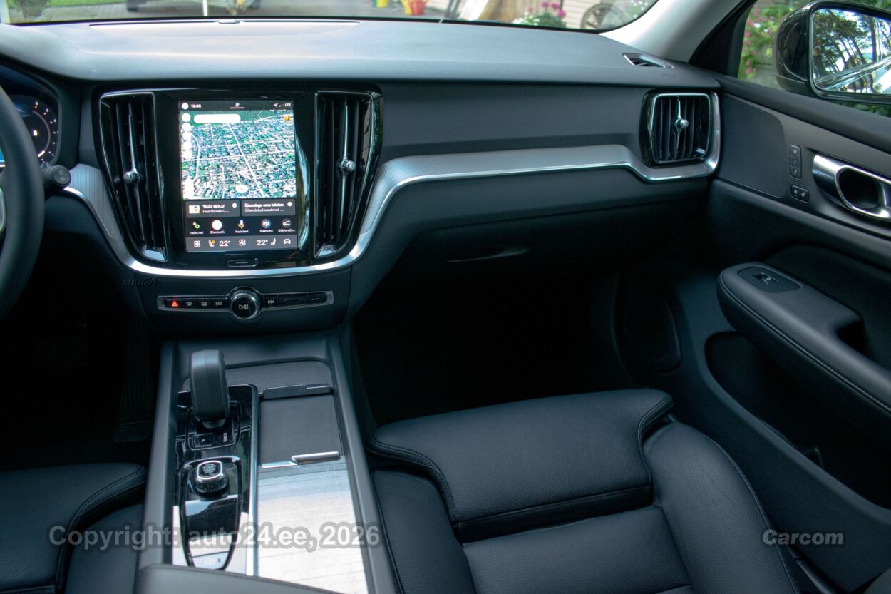 Volvo V60 Cross Country AWD PLUS Intelli Safe PRO Wntr 2.0 B4 AWD MHEV Kerghübriid 145 kW