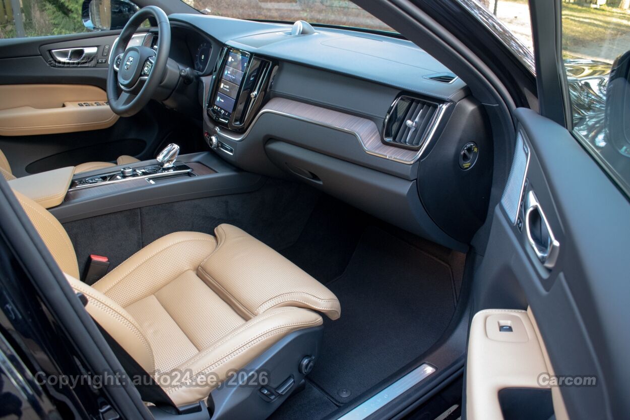 Volvo XC60 AWD B&W Ultimate DARK Intelli PRO Xenium Full 2.0 B4 AWD KERS MHEV Kerghübriid 145 kW