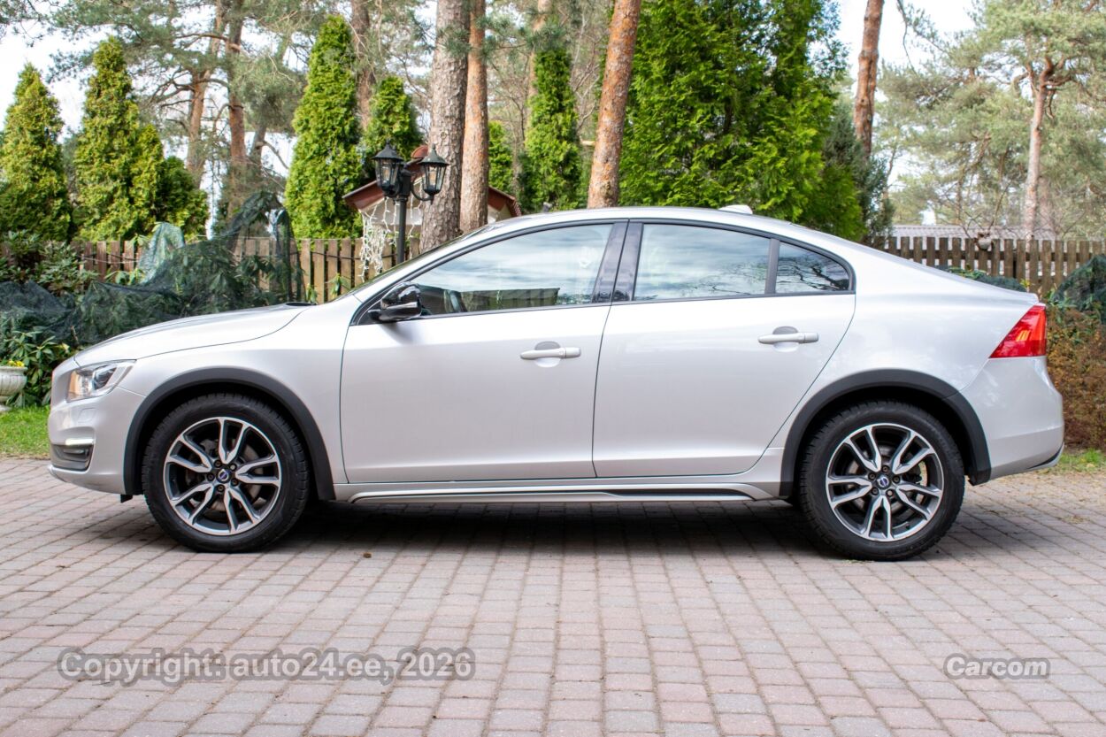Volvo S60 Cross Country AWD Summum Intelli PRO Xenium Wn 2.4 D4 140 kW