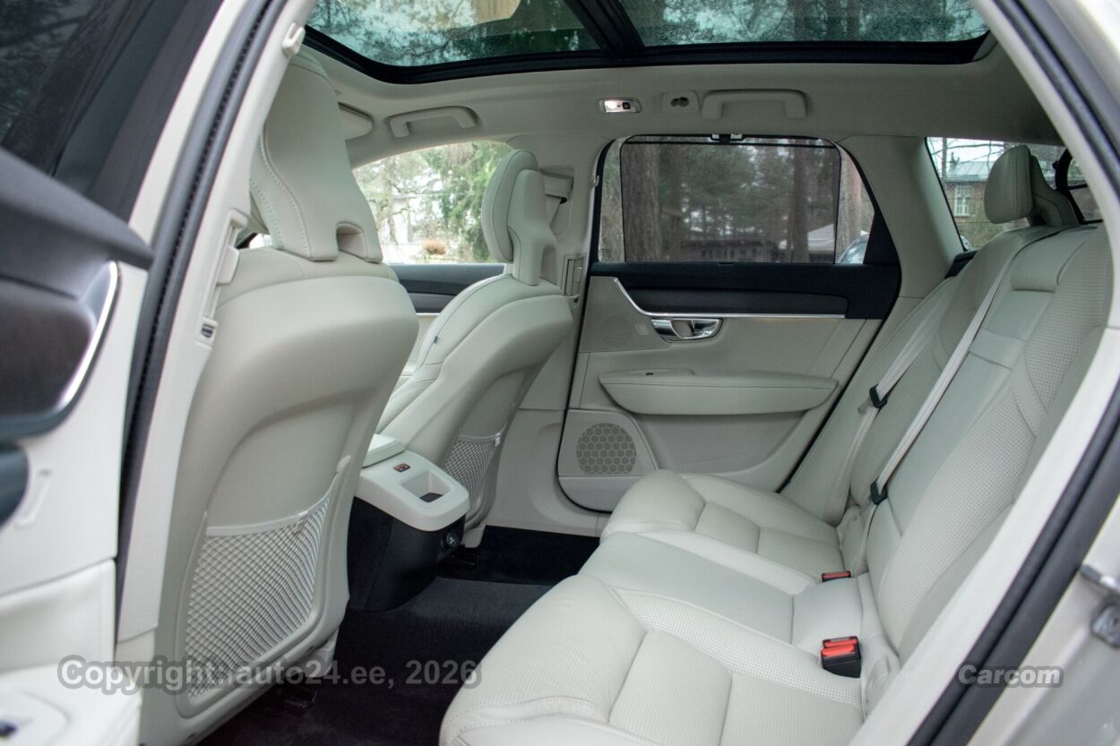 Volvo V90 Cross Country PRO Intelli Safe PRO Xenium Wntr 2.0 T6 AWD 235 kW