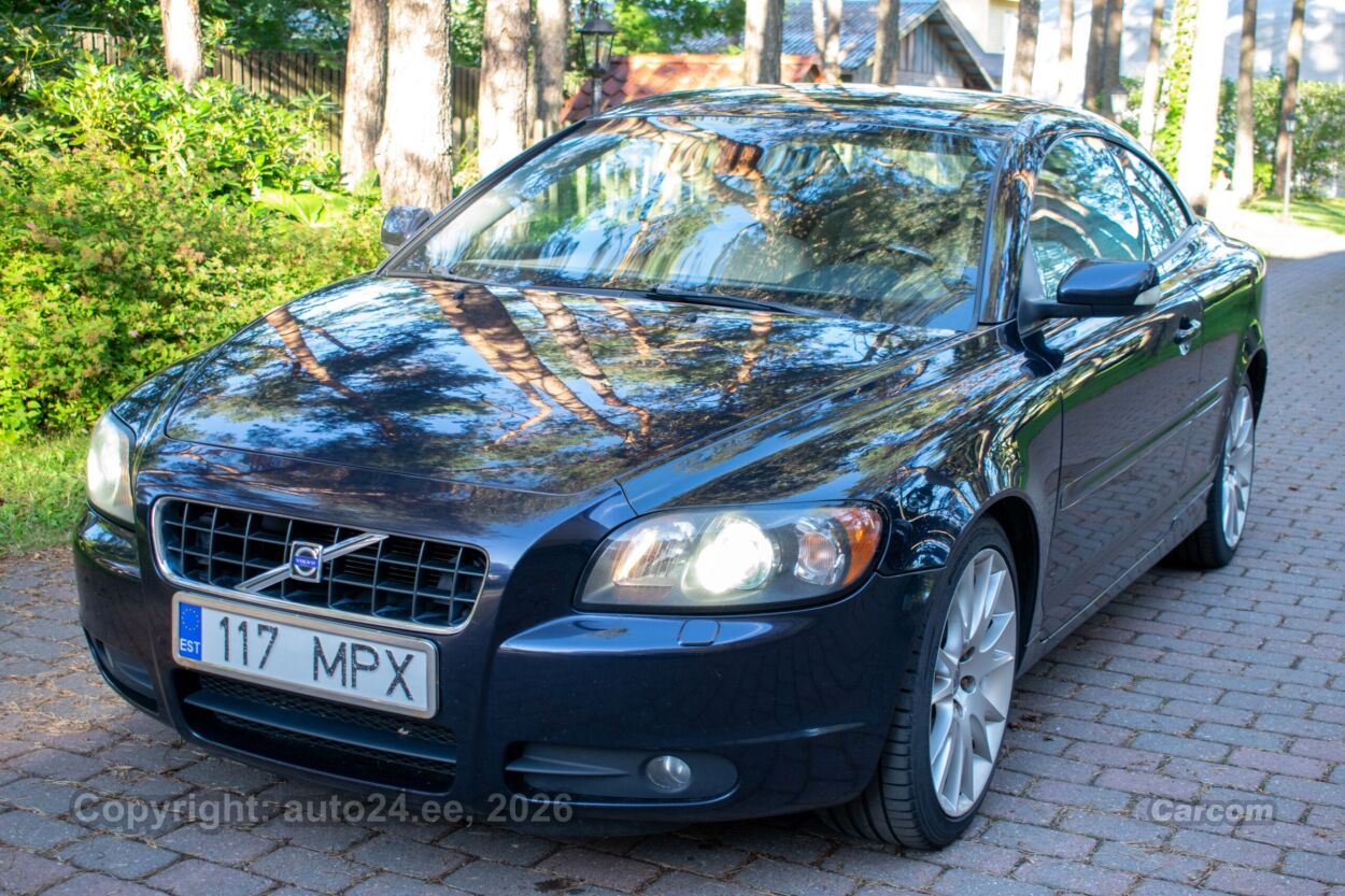 Volvo C70 Summum 2.4 5Cyl D5 120 kW
