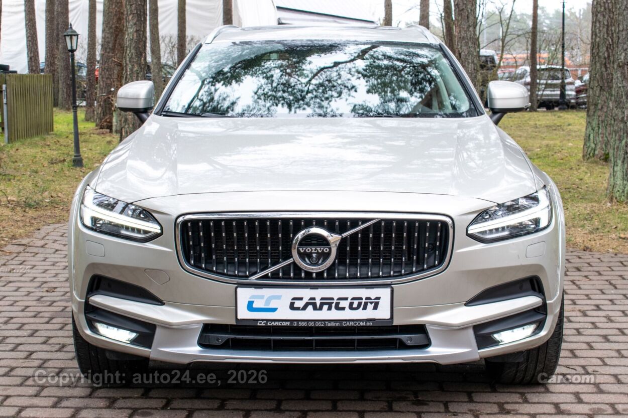 Volvo V90 Cross Country PRO Intelli Safe PRO Xenium Wntr 2.0 T6 AWD 235 kW