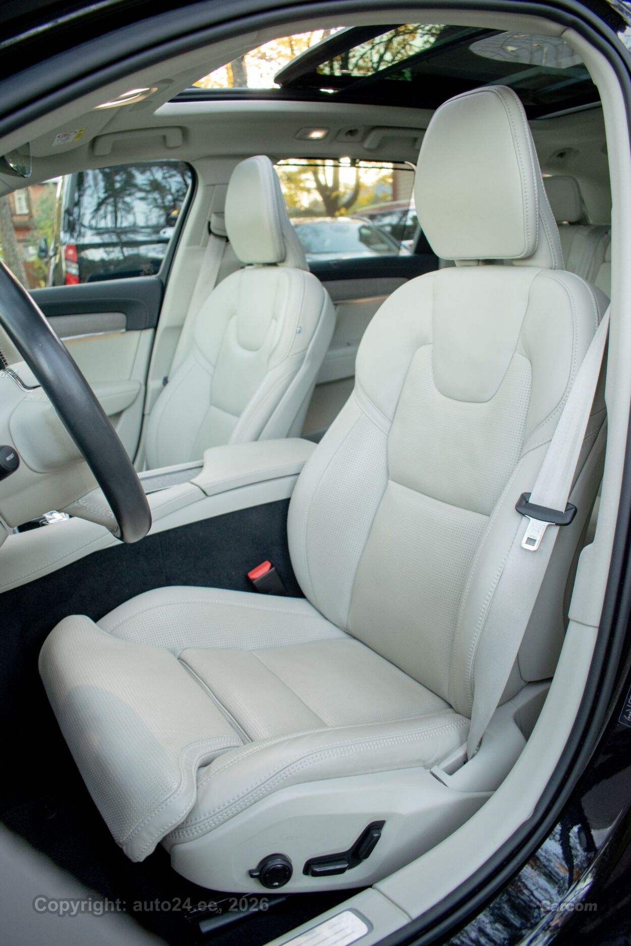Volvo V90 Cross Country B&W Ultimate Intelli PRO Lux Wnt 2.0 B4 AWD KERS MHEV Kerghübriid MY2024 145 kW