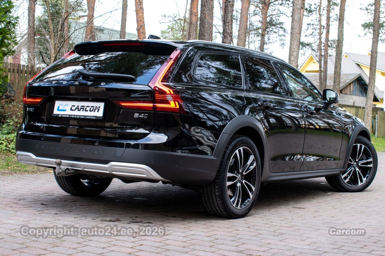 Volvo V90 Cross Country MY2023 PLUS Intelli Safe PRO Wnt 2.0 B4 AWD MHEV Kerghübriid 145 kW