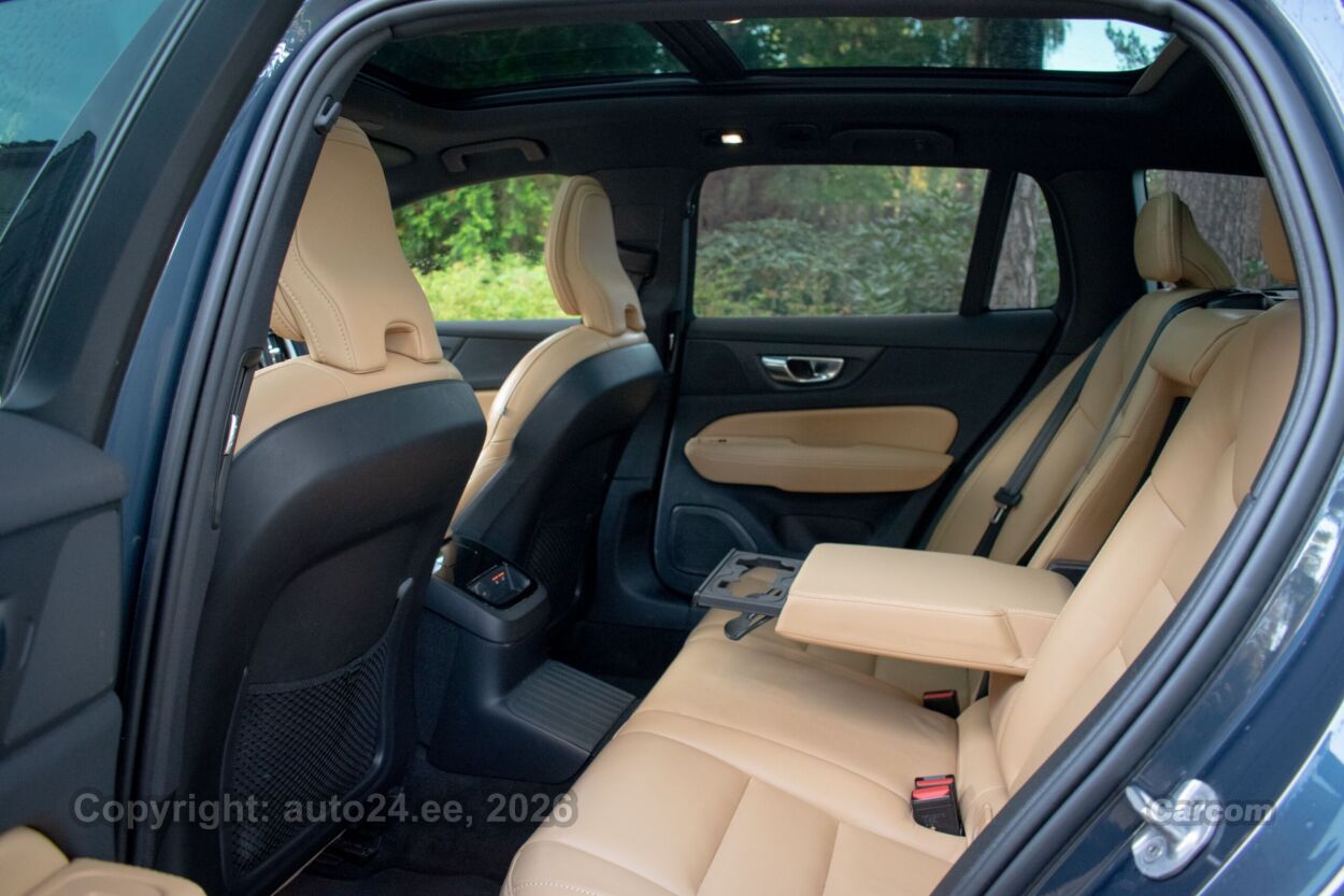 Volvo V60 Ultimate Bright Intelli PRO Xenium Wntr 2.0 T8 AWD Recharge PHEV Long Range MY2024 335 kW