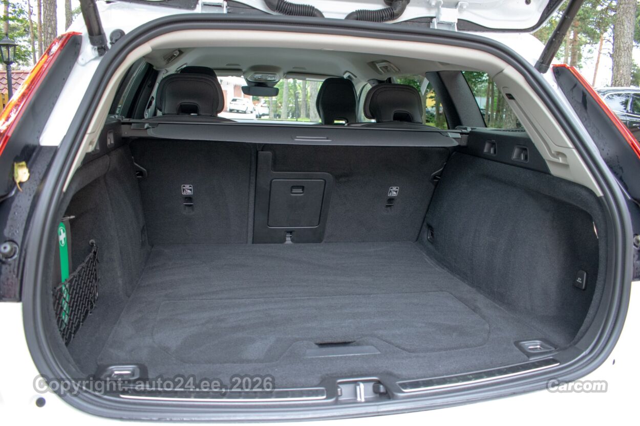 Volvo V60 MY2026 Intelli Safe PRO Wntr 2.0 B4 MHEV Kerghübriid 145 kW