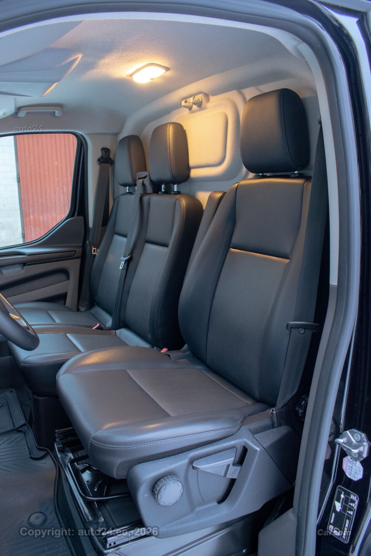 Ford Transit Custom 320 Long L2 Service Line 2.0 Ecoblue 96 kW