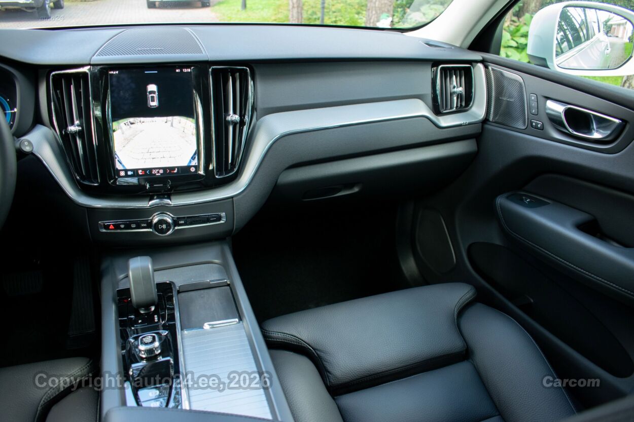 Volvo XC60 Long Range PLUS Intelli PRO Wntr PRO 2.0 T6 Recharge Plug-In Long Range 293 kW