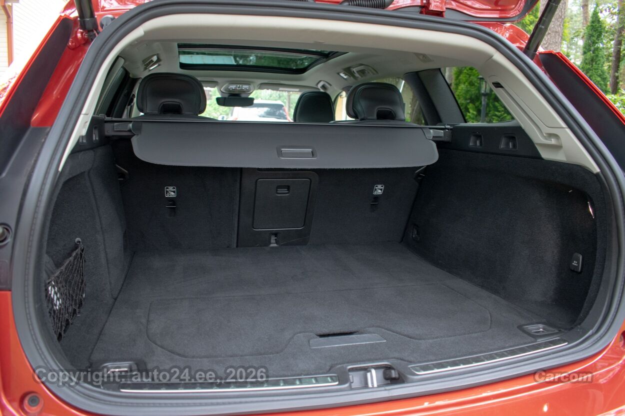 Volvo V60 MY23 DARK Long Range Intelli PRO Wntr PRO 2.0 T6 Recharge Plug-In Long Range 293 kW
