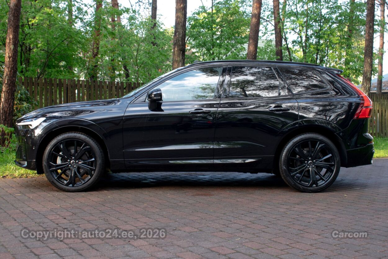 Volvo XC60 MY26 Facelift Ultra Black Fullopt 2.0 B5 AWD MHEV Kerghübriid 184 kW