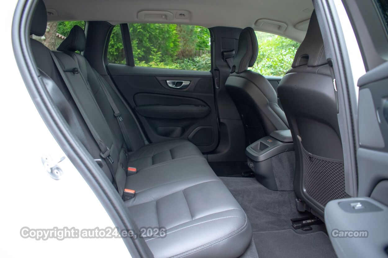 Volvo V60 MY2026 Intelli Safe PRO Wntr 2.0 B4 MHEV Kerghübriid 145 kW