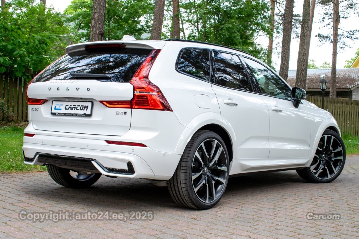 Volvo XC60 AWD ULTIMATE DARK Intelli PRO Xenium FULLOPT 2.0 B4 AWD KERS MHEV Kerghübriid 145 kW