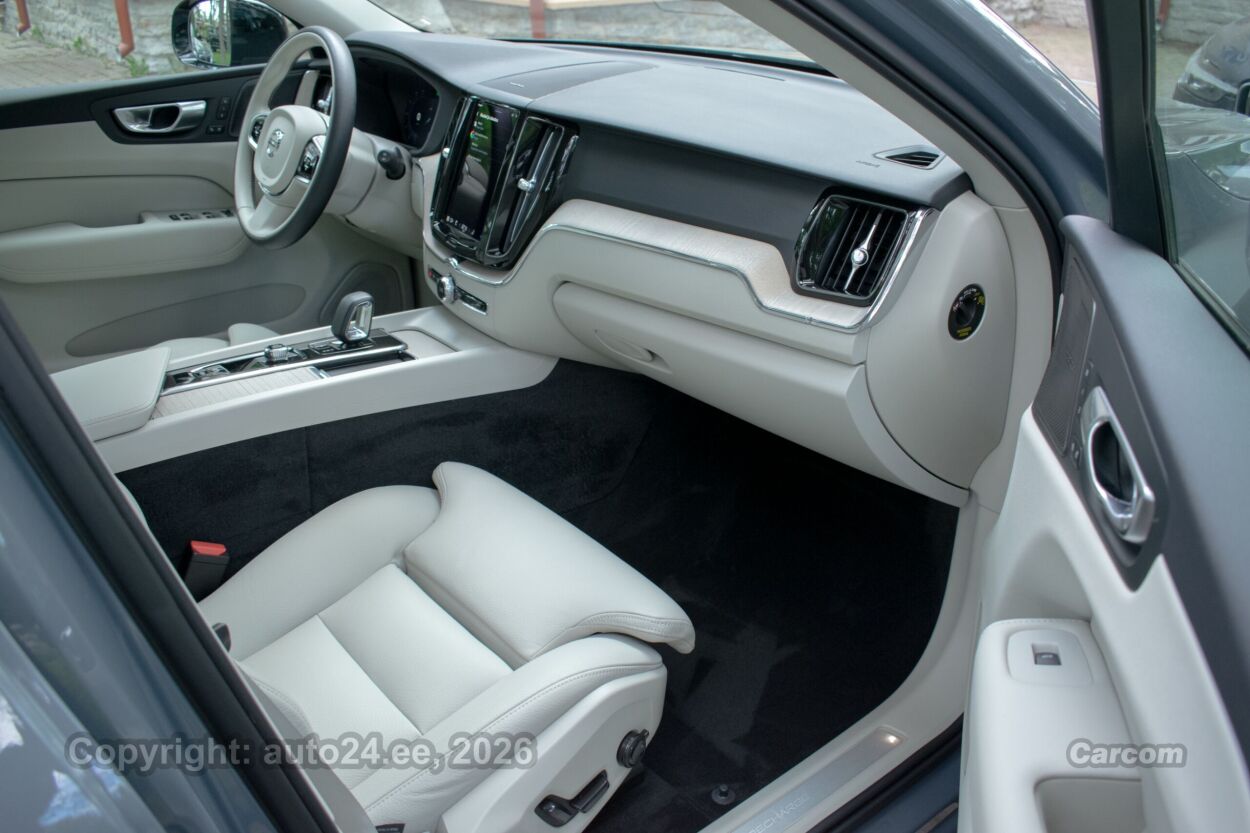 Volvo XC60 AWD DARK Long Range Intelli PRO Wntr 2.0 T6 Recharge Plug-In Pistikhübriid 293 kW