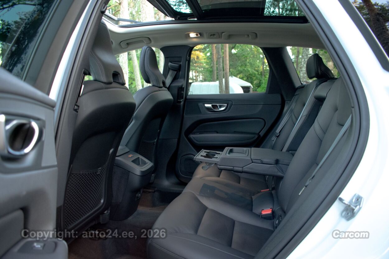 Volvo XC60 AWD Inscription Intelli Safe PRO Sky Wntr 2.0 B4 AWD KERS MHEV Kerghübriid 145 kW